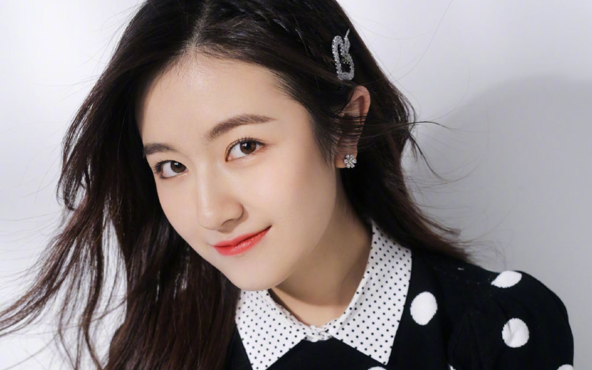 “自由搏击赛,四川省体育馆成战场!”